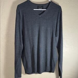 Nordstrom merino wool v neck sweater size medium.